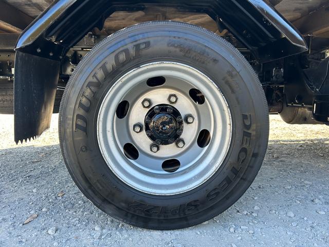 キャンター ワイドキャブロング全低床 1年保証付き 4t ワイド超ロング AT車 ディーゼルターボ 荷台鉄板 ナビ バックカメラ ETC Bluetooth 電格ミラー 坂道発進補助装置 4トン 4トントラック ワイドロング 積載4.2t(73枚目)