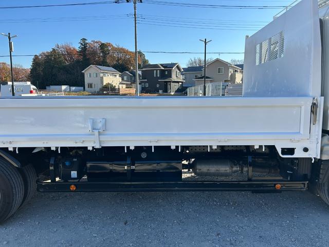 キャンター ワイドキャブロング全低床 1年保証付き 4t ワイド超ロング AT車 ディーゼルターボ 荷台鉄板 ナビ バックカメラ ETC Bluetooth 電格ミラー 坂道発進補助装置 4トン 4トントラック ワイドロング 積載4.2t(75枚目)