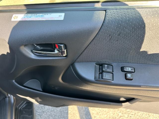 ハイエースバン ロングスーパーGL 1年保証付き 禁煙車 バックカメラ Bluetooth接続 ディーゼルターボ ナビ TV ETC ドライブレコーダー 両側スライドドア LEDヘッドライト ホイルキャップ付き AC100V キーレス(9枚目)