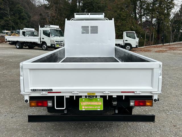 キャンター ロング全低床　１年保証付き　２ｔ　ＡＴ車　ディーゼルターボ　荷台内寸　長さ４３５０ｍｍ　幅１７９０ｍｍ　ナビ　ＥＴＣ　バックカメラ　Ｂｌｕｅｔｏｏｔｈ　電動格納ミラー　２トン　２トントラック　２トンロング　キーレス（6枚目）