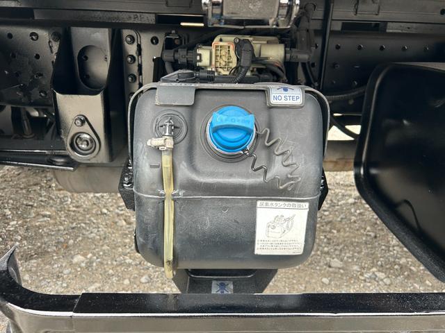 キャンター ロング全低床　１年保証付き　２ｔ　ＡＴ車　ディーゼルターボ　荷台内寸　長さ４３５０ｍｍ　幅１７９０ｍｍ　ナビ　ＥＴＣ　バックカメラ　Ｂｌｕｅｔｏｏｔｈ　電動格納ミラー　２トン　２トントラック　２トンロング　キーレス（80枚目）