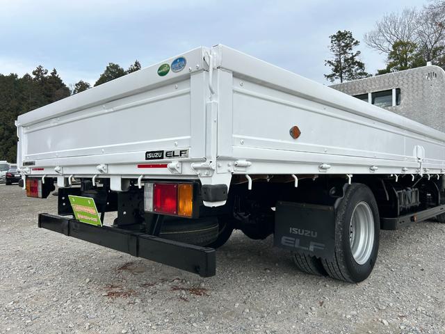 エルフトラック 　１年保証付き　２ｔ　ワイドロング　ＭＴ車　ディーゼルターボ　荷台内寸　長さ４３５０ｍｍ　幅２０７０ｍｍ　荷台鉄板張り　ＥＴＣ　電動格納ミラー　坂道発進補助装置付　２トン　２トントラック　ワイド　ロング（67枚目）