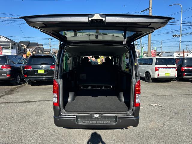 ハイエースバン ロングスーパーＧＬ　１年保証付き　ワンオーナー　禁煙車　新品ホワイトレタータイヤ　ＴＳＳ　クリアランスソナー　バックカメラ　Ｂｌｕｅｔｏｏｔｈ　ナビＴＶ　ドライブレコーダー前後　ＥＴＣ　ＡＣ１００Ｖ　レーンキープアシスト（58枚目）