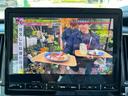 Ｐ　１年保証付き　後席モニター　シートヒーター　全周囲カメラ　両側電動スライドドア　ナビ　ＴＶ　ＥＴＣ　バックカメラ　Ｂｌｕｅｔｏｏｔｈ接続　電動リアゲート　クリアランスソナー　社外アルミホイール　４ＷＤ（23枚目）