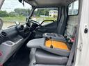 　１年保証付き　２ｔ　全低床　パワーゲート　ＡＴ車　ディーゼルターボ　荷台内寸　長さ３０６０ｍｍ　幅１６００ｍｍ　ＴＶ　ＥＴＣ　Ｂｌｕｅｔｏｏｔｈ接続　電動格納ミラー　２トン　２トントラック　ＰＧ　垂直（39枚目）