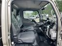 納車時には、国の認可を受けた整備工場にて点検・整備を実施し、不具合箇所を修理した上で、整備記録簿を発行いたします。またオイル、オイルフィルターにつきましては無条件で新品に交換いたします。