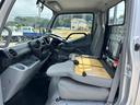 納車時には、国の認可を受けた整備工場にて点検・整備を実施し、不具合箇所を修理した上で、整備記録簿を発行いたします。またオイル、オイルフィルターにつきましては無条件で新品に交換いたします。