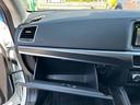 納車時には、国の認可を受けた整備工場にて点検・整備を実施し、不具合箇所を修理した上で、整備記録簿を発行いたします。またオイル、オイルフィルターにつきましては無条件で新品に交換いたします。