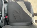 納車時には、国の認可を受けた整備工場にて点検・整備を実施し、不具合箇所を修理した上で、整備記録簿を発行いたします。またオイル、オイルフィルターにつきましては無条件で新品に交換いたします。
