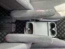 納車時には、国の認可を受けた整備工場にて点検・整備を実施し、不具合箇所を修理した上で、整備記録簿を発行いたします。またオイル、オイルフィルターにつきましては無条件で新品に交換いたします。