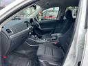 納車時には、国の認可を受けた整備工場にて点検・整備を実施し、不具合箇所を修理した上で、整備記録簿を発行いたします。またオイル、オイルフィルターにつきましては無条件で新品に交換いたします。
