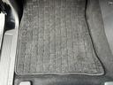 納車時には、国の認可を受けた整備工場にて点検・整備を実施し、不具合箇所を修理した上で、整備記録簿を発行いたします。またオイル、オイルフィルターにつきましては無条件で新品に交換いたします。