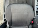 納車時には、国の認可を受けた整備工場にて点検・整備を実施し、不具合箇所を修理した上で、整備記録簿を発行いたします。またオイル、オイルフィルターにつきましては無条件で新品に交換いたします。