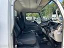 納車時には、国の認可を受けた整備工場にて点検・整備を実施し、不具合箇所を修理した上で、整備記録簿を発行いたします。またオイル、オイルフィルターにつきましては無条件で新品に交換いたします。