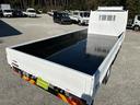 ワイドキャブロング全低床　１年保証付き　４ｔ　ワイド超ロング　ＡＴ車　バックカメラ　積載量４２５０ｋｇ　荷台内寸　長さ５０００ｍｍ　幅２０８０ｍｍ　荷台鉄板張り　ＥＴＣ　準中型免許対応車　キーレス　４トントラック　ワイドロング（37枚目）