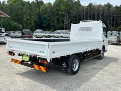 納車時には、国の認可を受けた整備工場にて点検・整備を実施し、不具合箇所を修理した上で、整備記録簿を発行いたします。またオイル、オイルフィルターにつきましては無条件で新品に交換いたします。 5