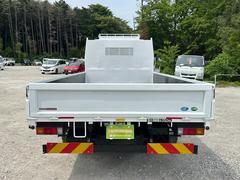 納車時には、国の認可を受けた整備工場にて点検・整備を実施し、不具合箇所を修理した上で、整備記録簿を発行いたします。またオイル、オイルフィルターにつきましては無条件で新品に交換いたします。 6