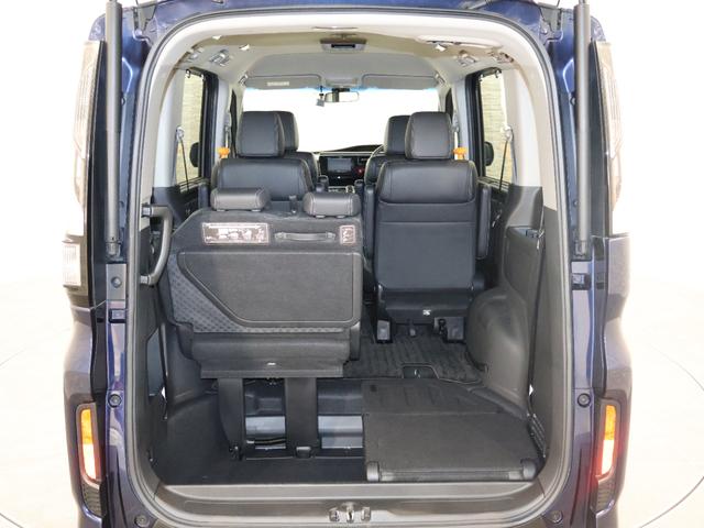 ステップワゴンスパーダ スパーダハイブリッドＧ・ＥＸホンダセンシング　純ナビ　フルセグ　わくわくゲート　ＥＴＣ　ＵＳＢポート　記録簿　盗難防止装置　ＡＣ　ＤＶＤ再生可　シートＨ　ＬＥＤヘッドランプ　オートクルーズコントロール　パワーウインドウ　カーテンエアバッグ　ＡＢＳ（11枚目）