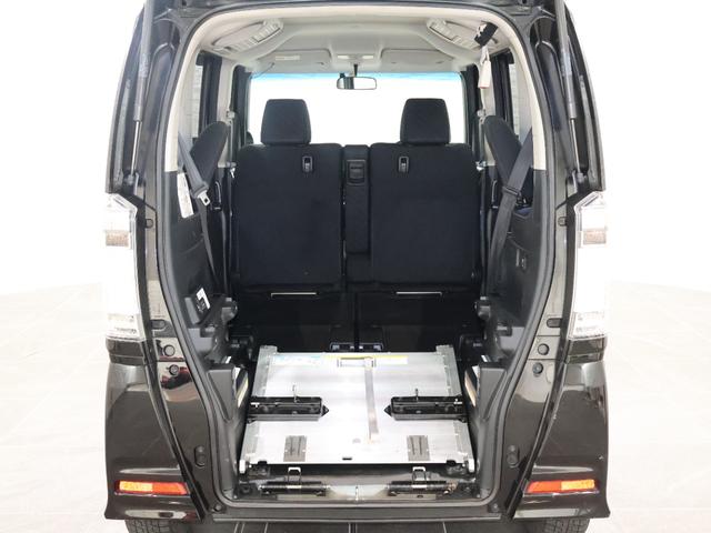 Ｎ－ＢＯＸ＋カスタム Ｇ車いす仕様車　車いす仕様車　純正ナビ　Ｂカメラ　ＥＴＣ　福祉車両　ＤＶＤ再生　ＥＳＣ　バックカメラ　スマートキー　ＡＢＳ　盗難防止システム　オートエアコン　アイドリングストップ　ベンチシート（12枚目）