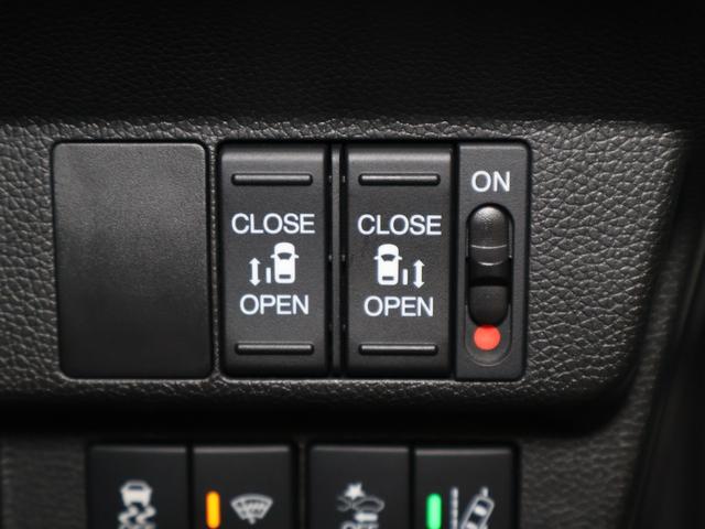 フリードハイブリッド ハイブリッド・Ｇホンダセンシング　純正ナビ　フルセグ　ＥＴＣ　前後ドラレコ　両電動ドア　サポカー　Ｓヒーター　両席エアバック　記録簿付　サイドエアバッグ　ドライブレコ　地デジＴＶ　リアカメラ　横滑防止　オートクルーズコントロール（20枚目）