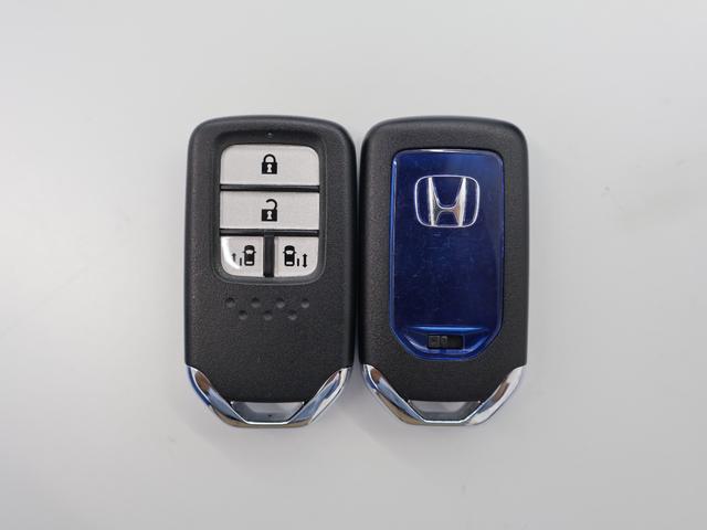 フリードハイブリッド ハイブリッド・Ｇホンダセンシング　純正ナビ　フルセグ　ＥＴＣ　前後ドラレコ　両電動ドア　サポカー　Ｓヒーター　両席エアバック　記録簿付　サイドエアバッグ　ドライブレコ　地デジＴＶ　リアカメラ　横滑防止　オートクルーズコントロール（40枚目）