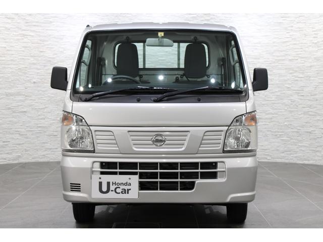 ＮＴ１００クリッパートラック ＤＸ　純オーディオ　ＡＢＳ　三方開き　ハロゲン　Ｗエアバッグ　運転席エアバック　パワーステアリング　エアコン　メンテナンスノート（8枚目）