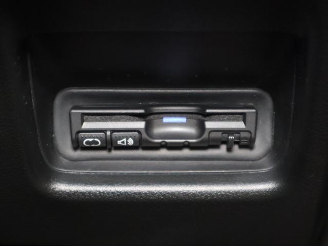 CR-V 20G 純ナビ クルコン HID フォグ ETC Wエアコン ワンセグTV DVD VSA オートクルーズコントロール 盗難防止システム 助手席エアバッグ AAC ナビTV スマキー ABS キーレス(9枚目)