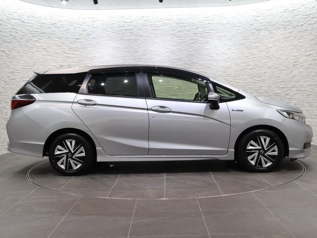 シャトル ハイブリッドホンダセンシング　外ナビ　Ｂカメ　スマキー　ＥＴＣ　前後障害物センサー　スマートキープッシュスタート　リヤカメラ　Ｄレコ　デュアルエアバッグ　横滑り防止　パワステ　オートライト　パワーウインドウ　キーレス　ＡＢＳ（17枚目）