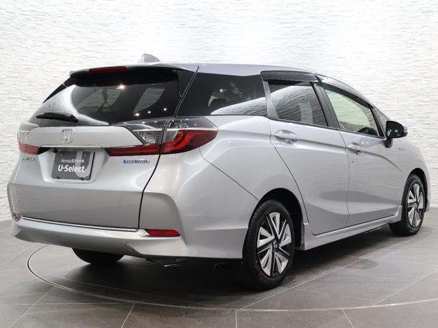 シャトル ハイブリッドホンダセンシング　外ナビ　Ｂカメ　スマキー　ＥＴＣ　前後障害物センサー　スマートキープッシュスタート　リヤカメラ　Ｄレコ　デュアルエアバッグ　横滑り防止　パワステ　オートライト　パワーウインドウ　キーレス　ＡＢＳ（18枚目）