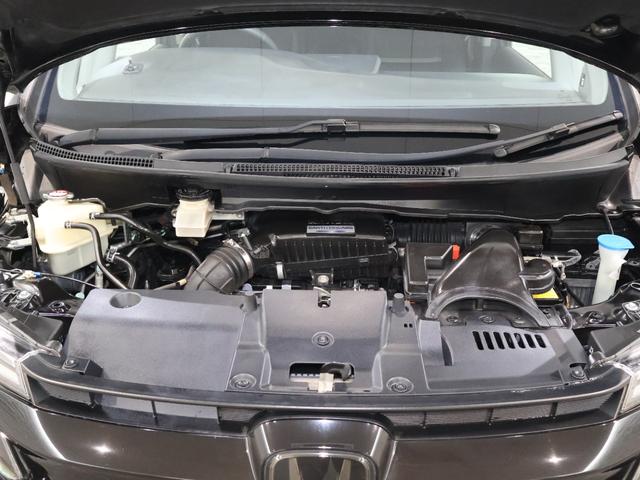ステップワゴンスパーダ スパーダ・クールスピリットホンダセンシング　純正ナビ　バックカメラ　両側パワースライドドア　後席モニター　ＥＴＣ　ＬＥＤ　サイドエアバック　スマートキ　バックモニタ　Ｗエアコン　地ＴＶ　ナビ＆ＴＶ　三列シート　ＵＳＢ　助手席エアバッグ　ＡＡＣ（35枚目）