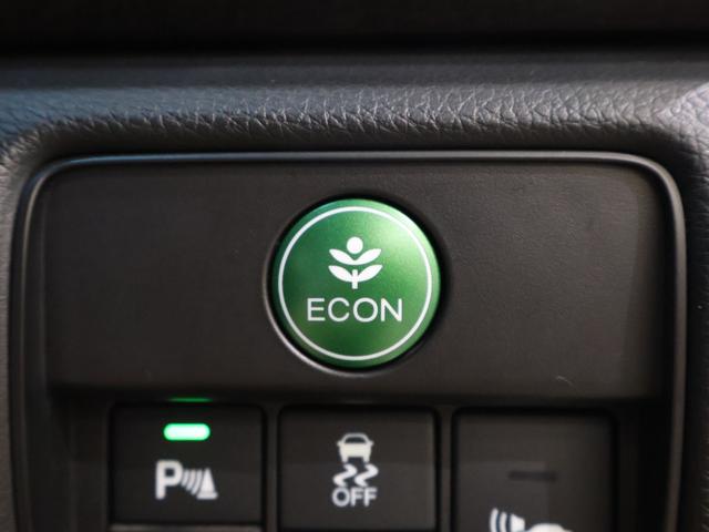 アコードハイブリッド ＥＸ　純正ナビ　バックカメラ　電動サンルーフ　クルコン　ＥＴＣ　ＬＥＤ　フォグ　リヤカメラ　盗難防止装置　パワーウィンドウ　地デジ　ＵＳＢ　ＤＶＤ再生　記録簿　シートヒーター　オートエアコン　ナビＴＶ（9枚目）