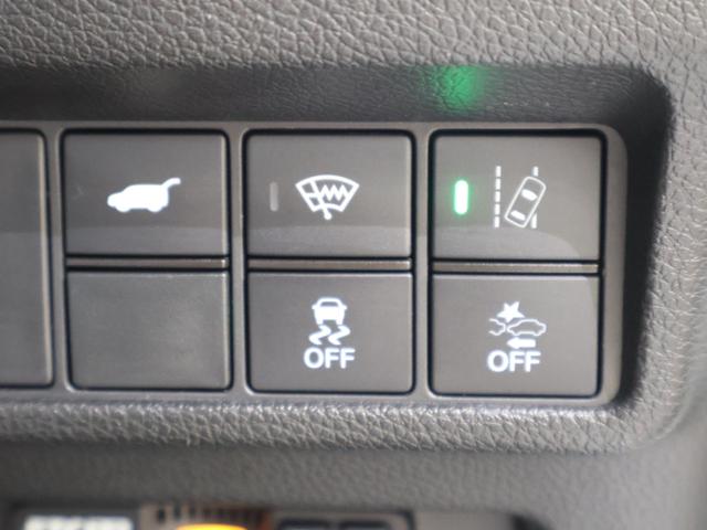 ＣＲ－Ｖハイブリッド ＥＸ・マスターピース　純正ナビ　バックカメラ　電動サンルーフ　シートヒーター　ＥＴＣ　ＬＥＤライト　フォグ　バックモニター　ナビＴＶ　記録簿　本革シート　ハンズフリーテールゲート　電動シート　フルセグＴＶ　４ＷＤ　ＡＢＳ（8枚目）