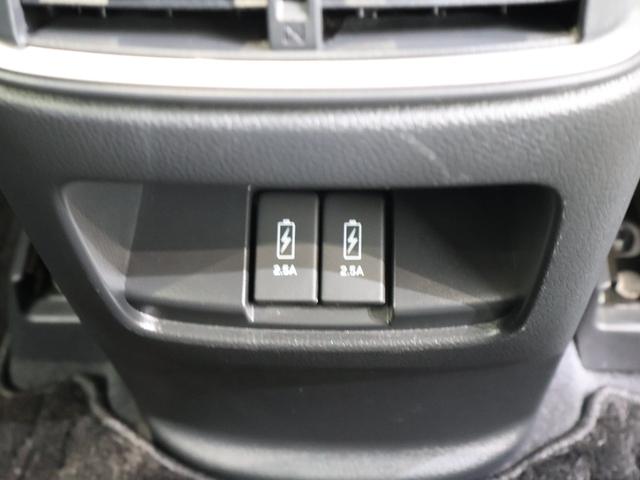ＣＲ－Ｖハイブリッド ＥＸ・マスターピース　純正ナビ　バックカメラ　電動サンルーフ　シートヒーター　ＥＴＣ　ＬＥＤライト　フォグ　バックモニター　ナビＴＶ　記録簿　本革シート　ハンズフリーテールゲート　電動シート　フルセグＴＶ　４ＷＤ　ＡＢＳ（9枚目）