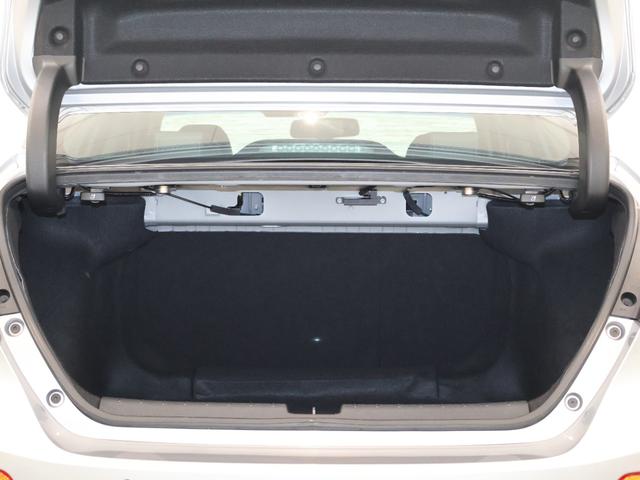 インサイト ＥＸ　純正ナビ　パーキングセンサー　ブラスポ　ＥＴＣ　ＬＥＤライト　フォグ　ソナー　衝突軽減　ＡＢＳ　前席シートヒーター　オ－トエアコン　ナビＴＶ　パワーウィンドウ　スマキー　クルコン　ＰＷシート　ＶＳＡ（16枚目）