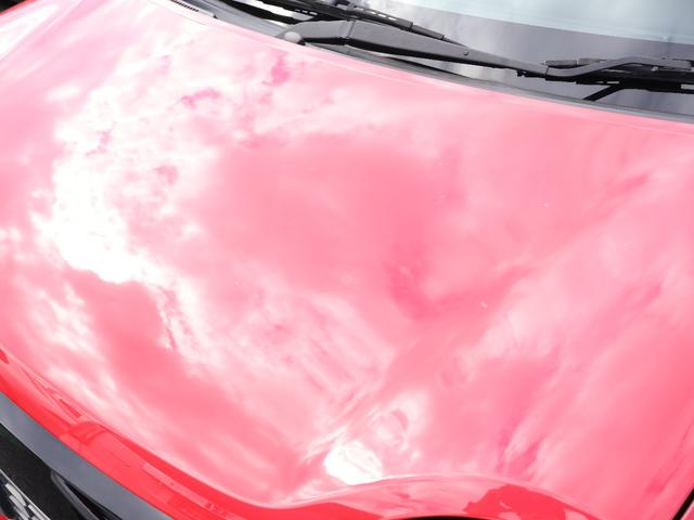 ルーフ・ボンネット・右側面に雹によ損害がありますが、走行・安全性に問題はございません。