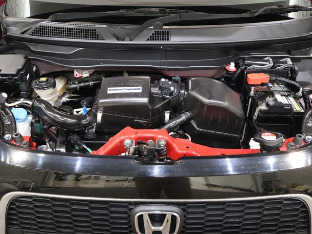 エンジンルームもピカピカに仕上げております！