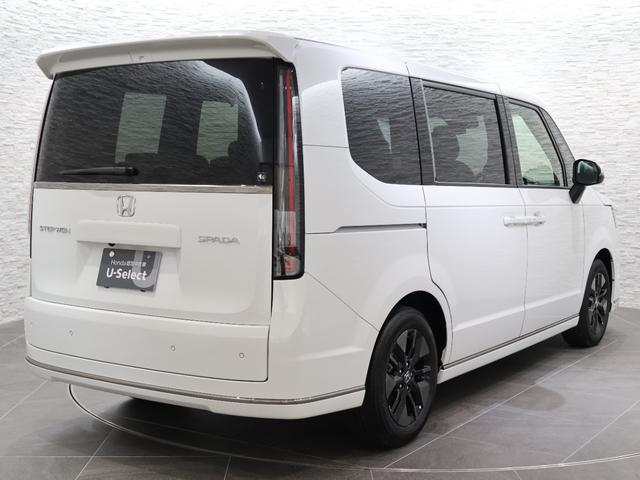 ステップワゴン スパーダ　両ＰＳＤ　Ｐテールゲート　オットマン　キーレスエントリー　両側Ｐスライドドア　ターボ車　パワーステアリング　オートエアコン　サイドカーテンエアバック　Ａクルーズ　記録簿　盗難防止装置　横滑り防止装置（31枚目）