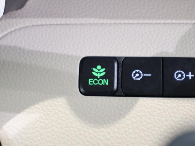 Ｎ－ＢＯＸ Ｇ・ＥＸホンダセンシング　純正ナビ　バックカメラ　左側パワースライドドア　シートヒーター　ＥＴＣ　ＬＥＤライト　盗難防止システム　横滑防止　ＬＥＤヘッド　衝突軽減ブレーキ　ナビＴＶ　オートエアコン　キーレス　ＵＳＢ　クルコン（8枚目）