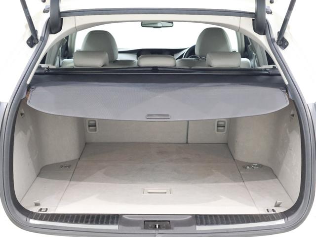 アコードツアラー ２４ＴＬ　純正ナビ　バックカメラ　電動サンルーフ　パワーテールゲート　本革シート　クルコン　パーキングセンサー　シートヒーター　ＥＴＣ　ＨＩＤライト　フォグ　電動シート　ＨＤＤナビ　エアバッグ　レザーシート（16枚目）