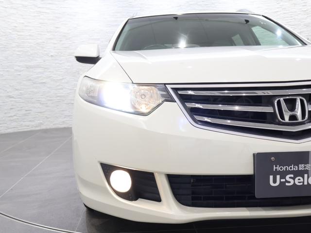 アコードツアラー ２４ＴＬ　純正ナビ　バックカメラ　電動サンルーフ　パワーテールゲート　本革シート　クルコン　パーキングセンサー　シートヒーター　ＥＴＣ　ＨＩＤライト　フォグ　電動シート　ＨＤＤナビ　エアバッグ　レザーシート（25枚目）