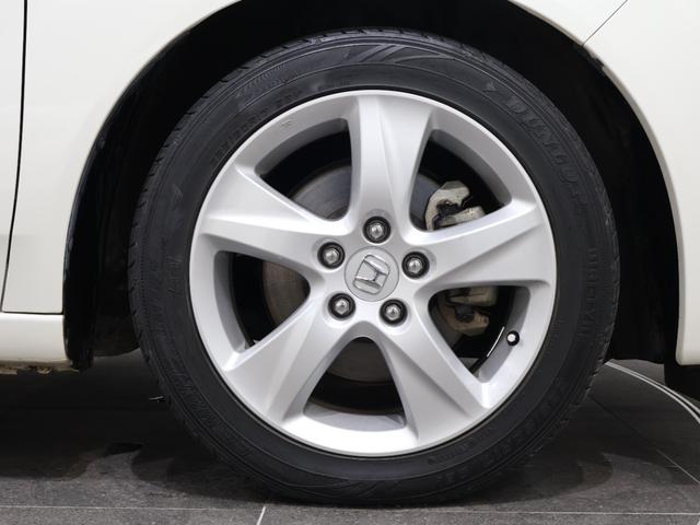 アコードツアラー ２４ＴＬ　純正ナビ　バックカメラ　電動サンルーフ　パワーテールゲート　本革シート　クルコン　パーキングセンサー　シートヒーター　ＥＴＣ　ＨＩＤライト　フォグ　電動シート　ＨＤＤナビ　エアバッグ　レザーシート（29枚目）