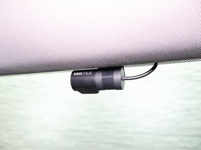 アコードハイブリッド ＥＸ　純正ナビ　サイドカメラ　電動サンルーフ　バックモニター　Ｐシート　Ｐセンサー　サイドカーテンエアバック　サイドモニター　記録簿　ナビＴＶ　ＬＥＤヘッド　フルセグテレビ　ＤＶＤ再生可能　スマキー　ＵＳＢ（15枚目）