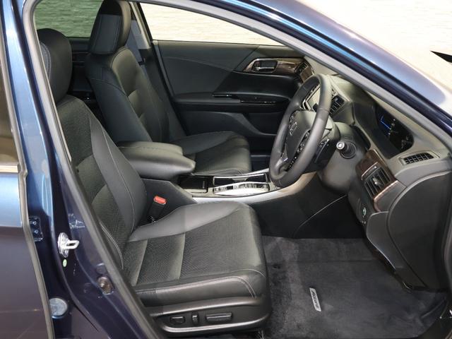 アコードハイブリッド ＥＸ　純正ナビ　サイドカメラ　電動サンルーフ　バックモニター　Ｐシート　Ｐセンサー　サイドカーテンエアバック　サイドモニター　記録簿　ナビＴＶ　ＬＥＤヘッド　フルセグテレビ　ＤＶＤ再生可能　スマキー　ＵＳＢ（17枚目）