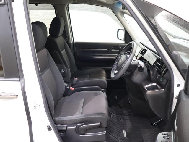 ステップワゴンスパーダ ｅ：ＨＥＶスパーダＧホンダセンシング　社外ナビ　バックカメラ　両側パワースライドドア　フリップダウン　ＥＴＣ　ＬＥＤライト　フォグ　セキュリティアラーム　横滑り防止装置　クルーズコントロール　フルセグ　ＤＶＤ再生可能　ナビ＆ＴＶ　キーレス（16枚目）