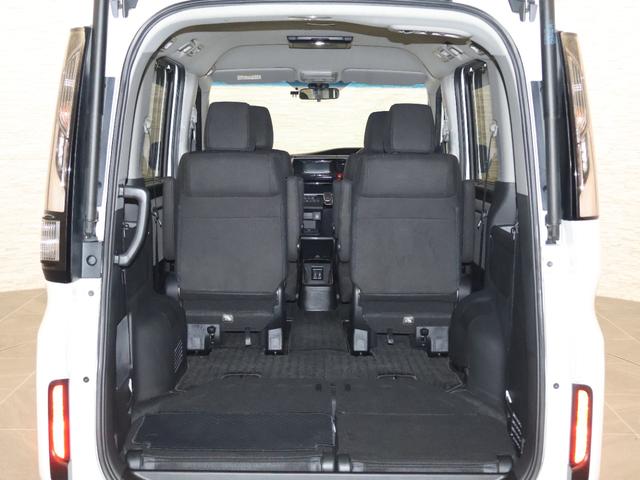 ステップワゴンスパーダ ｅ：ＨＥＶスパーダＧホンダセンシング　社外ナビ　バックカメラ　両側パワースライドドア　フリップダウン　ＥＴＣ　ＬＥＤライト　フォグ　セキュリティアラーム　横滑り防止装置　クルーズコントロール　フルセグ　ＤＶＤ再生可能　ナビ＆ＴＶ　キーレス（23枚目）