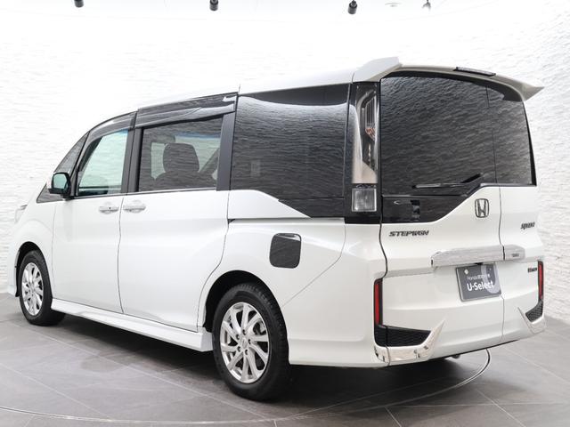 ステップワゴンスパーダ ｅ：ＨＥＶスパーダＧホンダセンシング　社外ナビ　バックカメラ　両側パワースライドドア　フリップダウン　ＥＴＣ　ＬＥＤライト　フォグ　セキュリティアラーム　横滑り防止装置　クルーズコントロール　フルセグ　ＤＶＤ再生可能　ナビ＆ＴＶ　キーレス（29枚目）