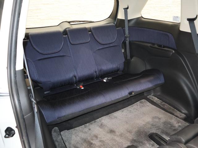 オデッセイ アブソルート・アドバンス　純正ナビ　マルチビューカメラ　両側パワースライドドア　パーキングセンサー　パーキングアシスト　ＥＴＣ　ＬＥＤライト　フォグ　衝突軽減装置　ＵＳＢ　パワーシート　バックカメラ　ＤＶＤ再生　ＬＥＤヘッド（16枚目）