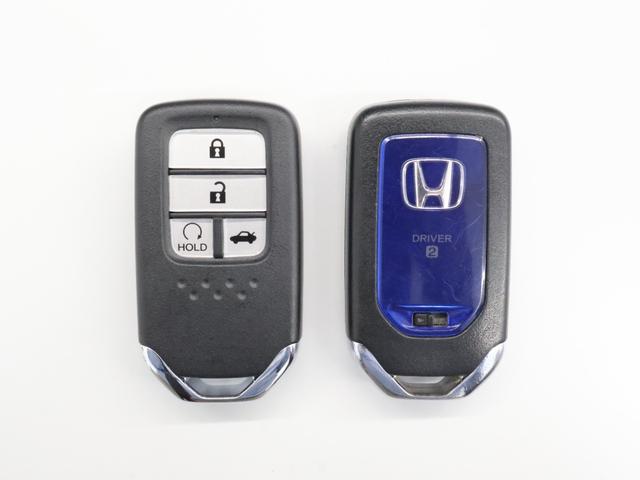 アコードハイブリッド EX 純正ナビ バックカメラ サイドカメラ パーキングセンサー 電動リアサンシェード ETC LEDライト フォグ バックモニター Pシート Pセンサー サイドカーテンエアバック サイドモニター ナビTV(31枚目)