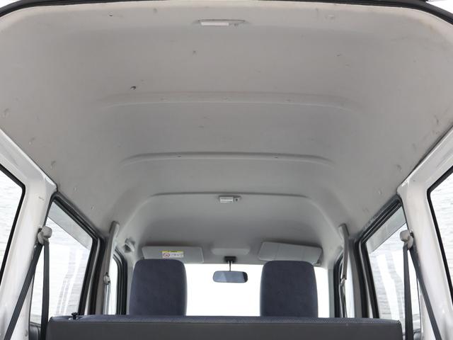 天張りも大変キレイな車両です!