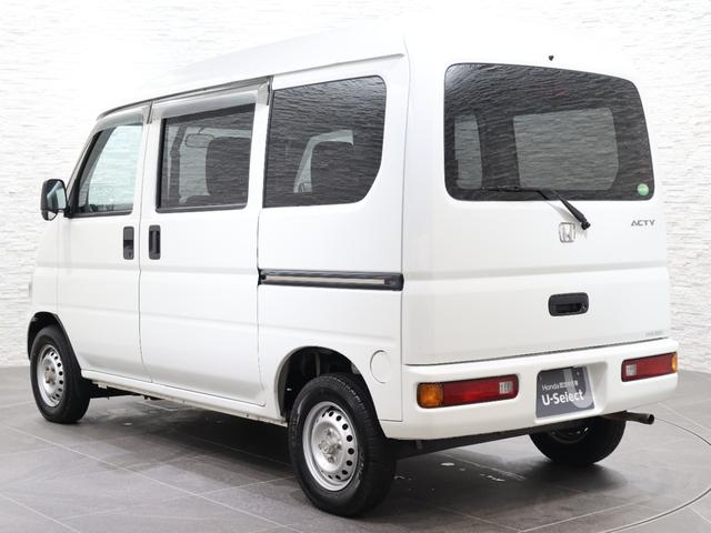 当店の展示車は、プロの業者にボディーの磨き、ルームクリーニングを依頼していますので、とてもきれいです!!ぜひ、見にいらしてください!